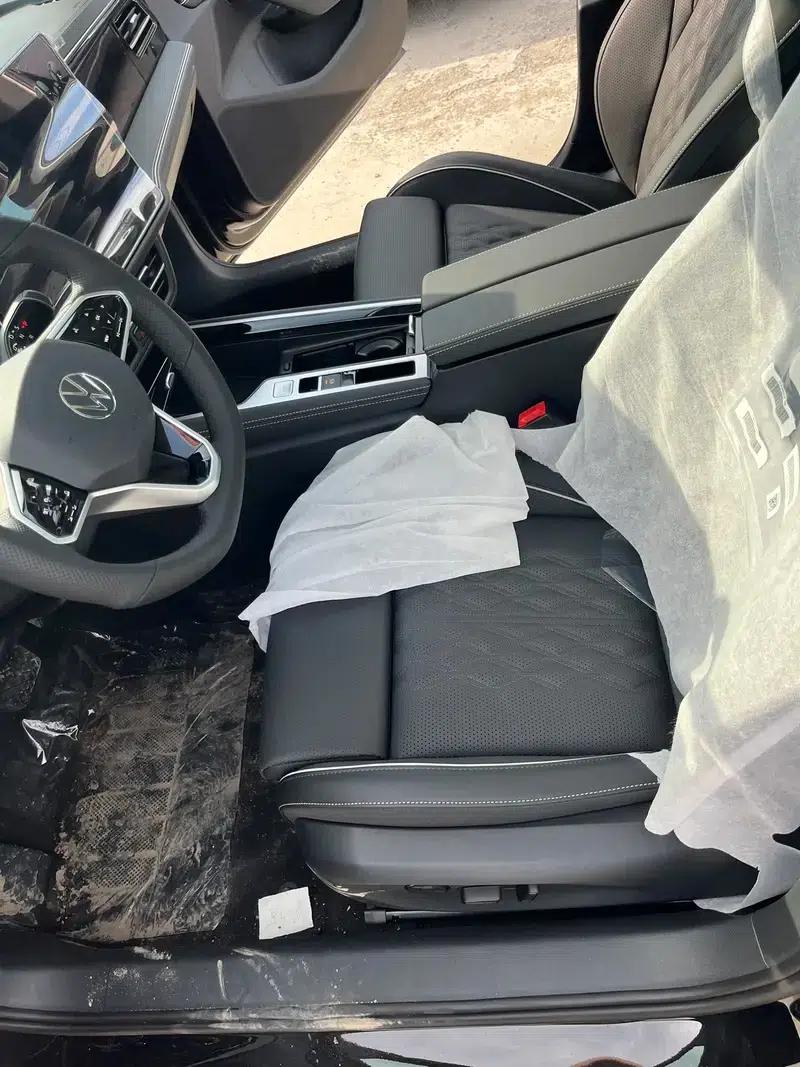 2024 Volkswagen Passat 380TSI Premium Edition — миниатюра 6