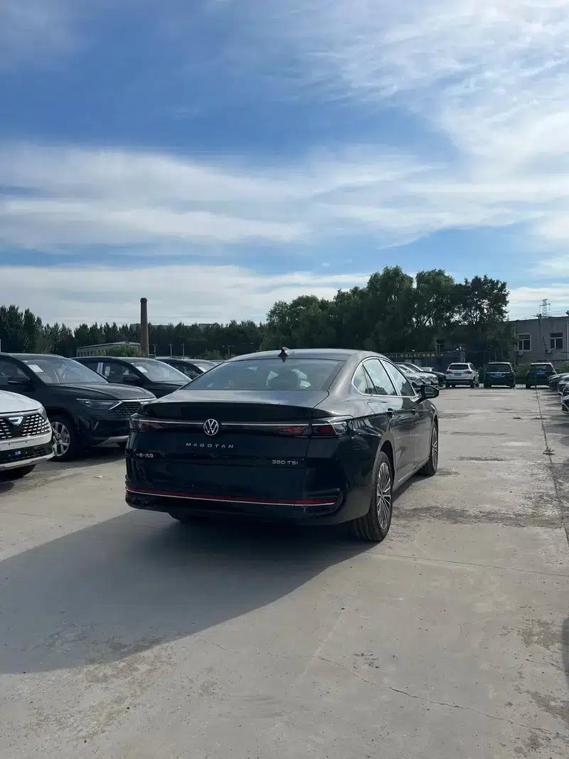 2024 Volkswagen Passat 380TSI Premium Edition — миниатюра 8