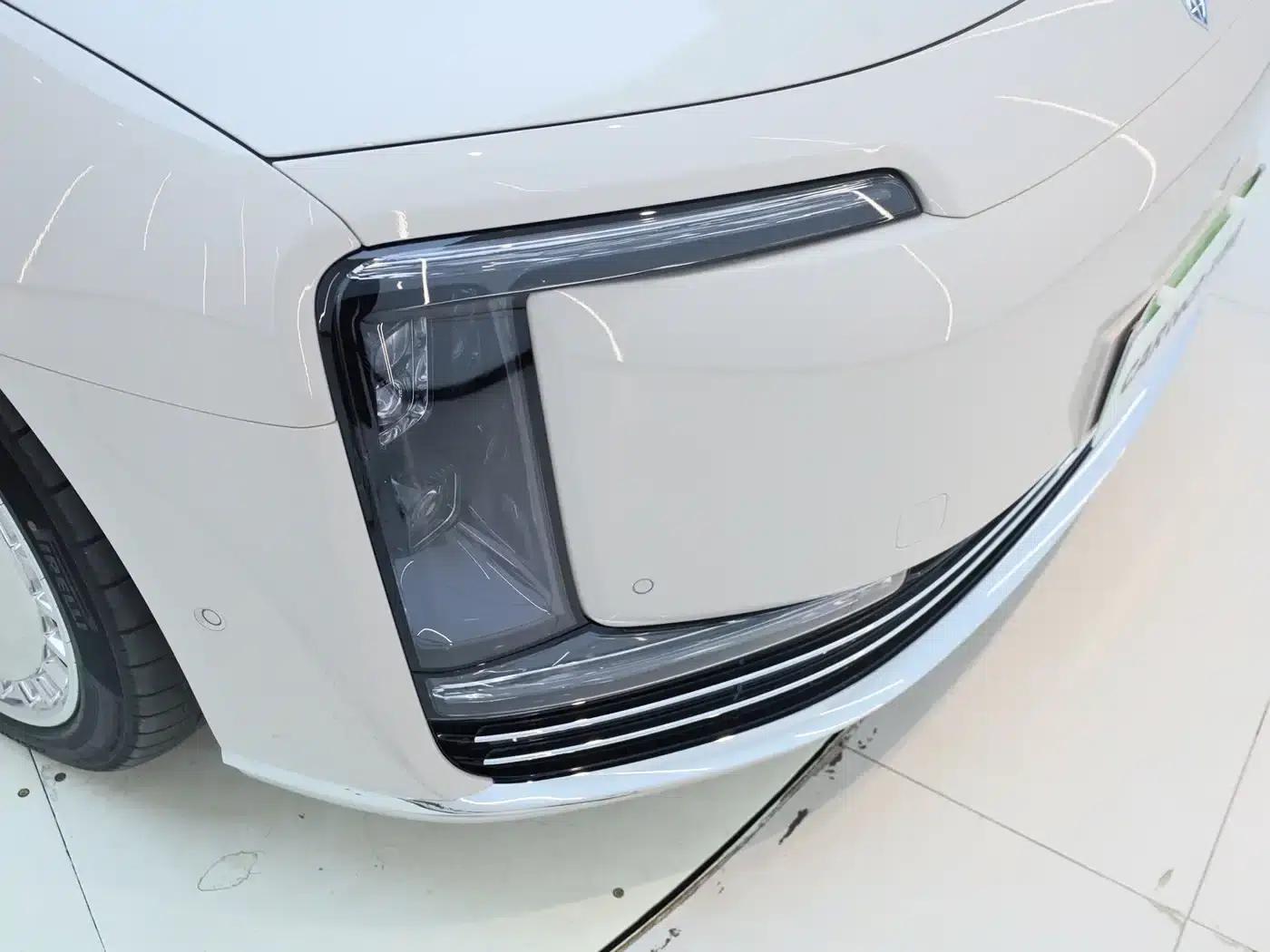 2025 S800 Premium Range Extended Star Executive Edition 4-seater (192-line LiDAR) — миниатюра 12