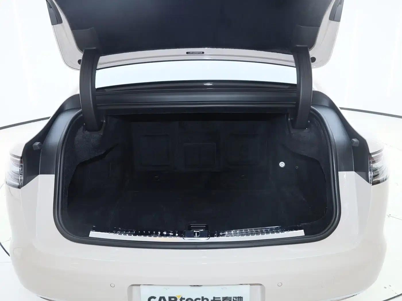 2025 S800 Premium Range Extended Star Executive Edition 4-seater (192-line LiDAR) — миниатюра 18