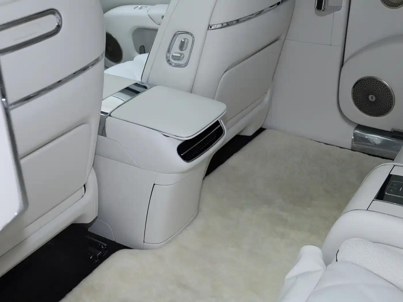 2025 S800 Premium Range Extended Star Executive Edition 4-seater (192-line LiDAR) — миниатюра 26