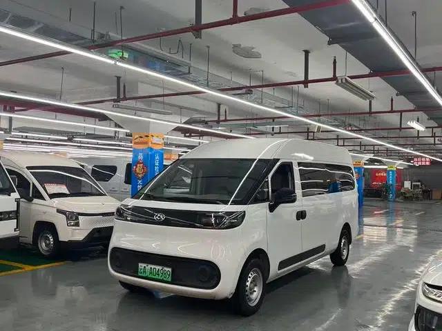 Dana V1 2025 V1+ Long Wheelbase High Roof Multi-functional Edition 62kWh