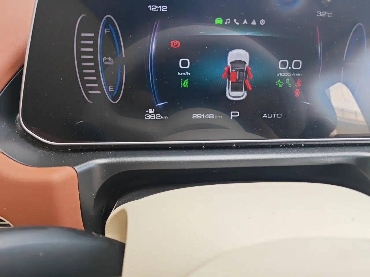ORA Good Cat 2024 401 km Range Luxury Version 135 kW — миниатюра 12