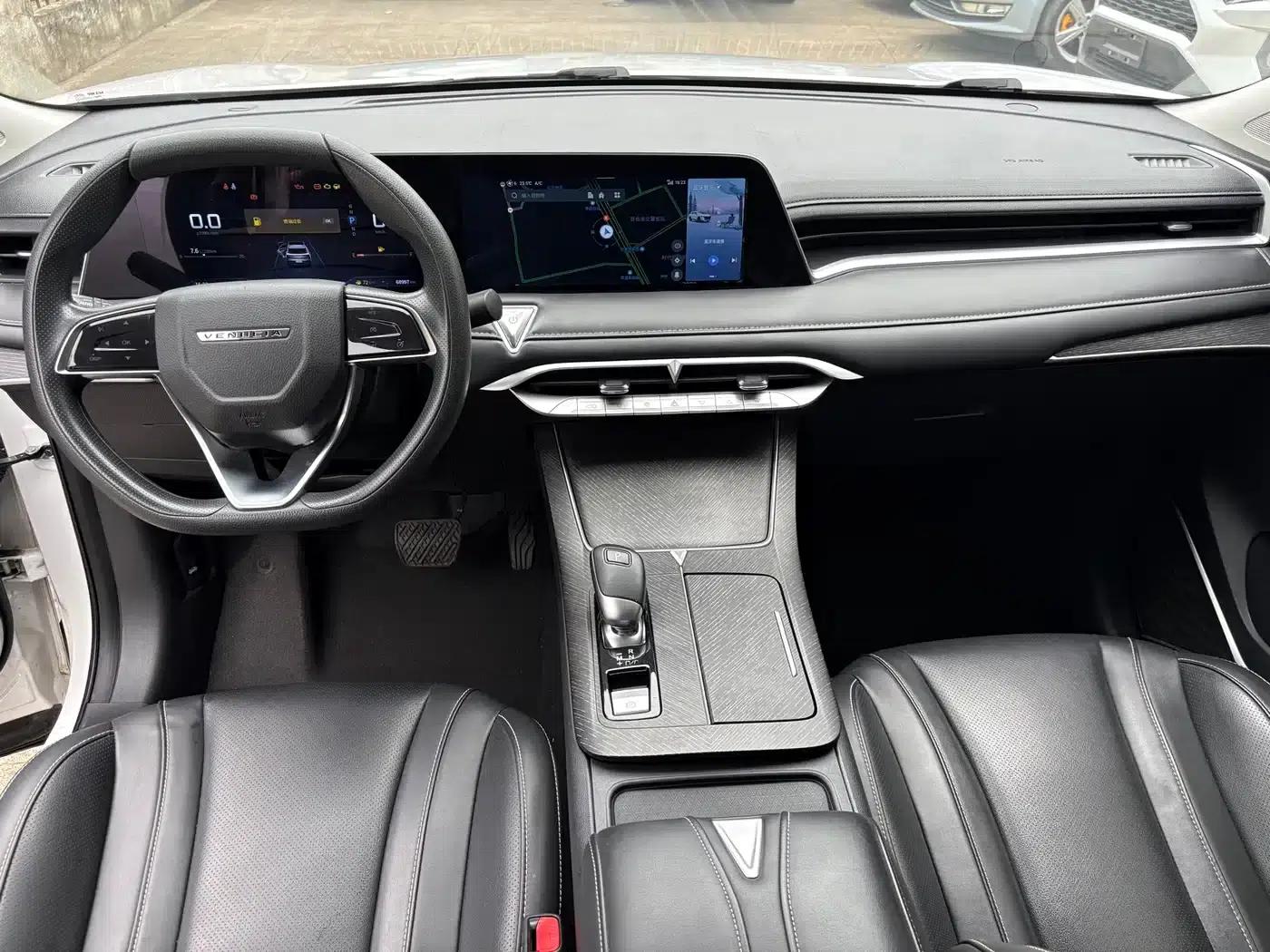 Venucia V2021 260T Idol Edition — миниатюра 5