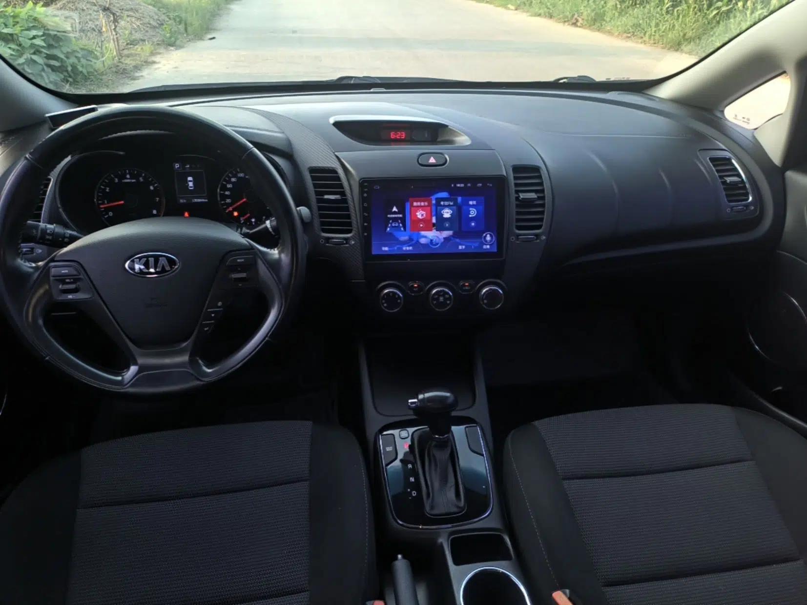 Kia K3 2016 1.6L Automatic GLS — миниатюра 12