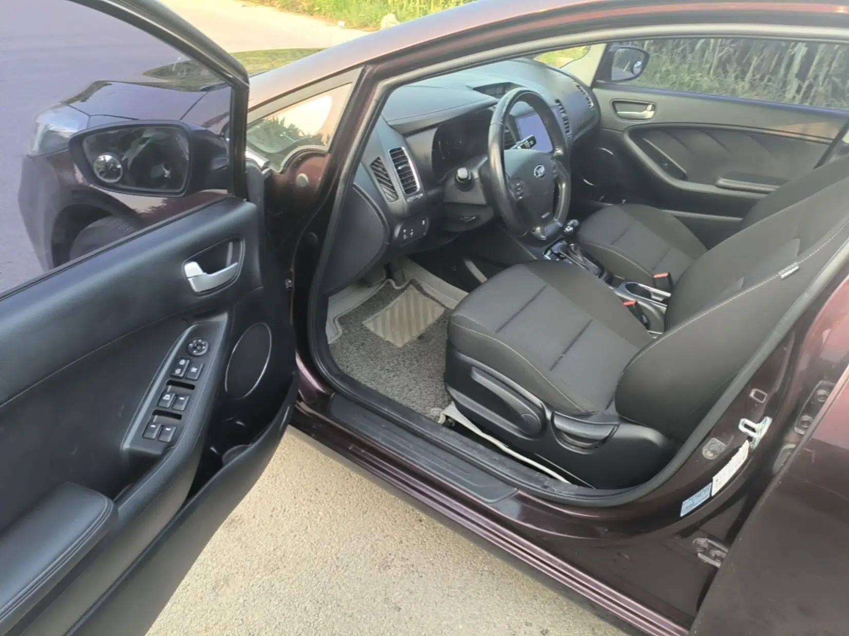 Kia K3 2016 1.6L Automatic GLS — миниатюра 18