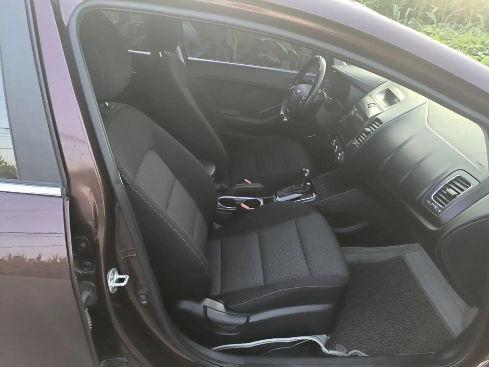 Kia K3 2016 1.6L Automatic GLS — миниатюра 19