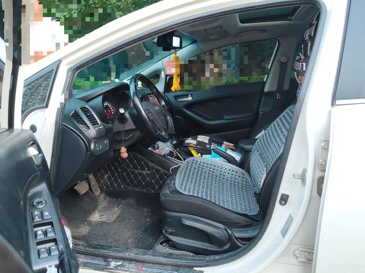 Kia K3 2016 1.6L Automatic GLS — миниатюра 15