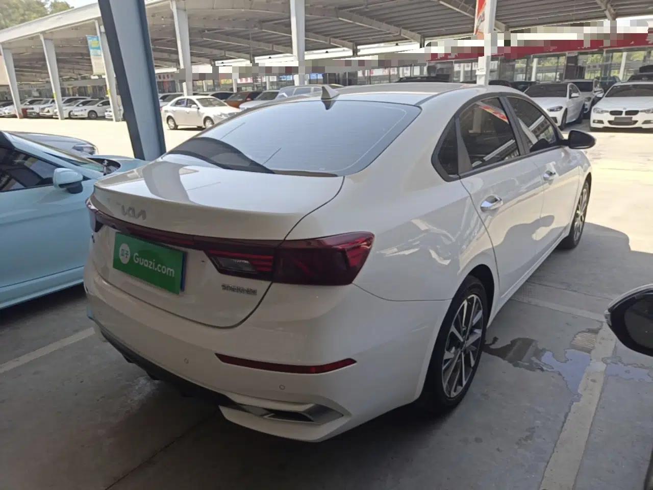 Kia K3 2021 Revised 1.5L CVT Youth Edition — миниатюра 6