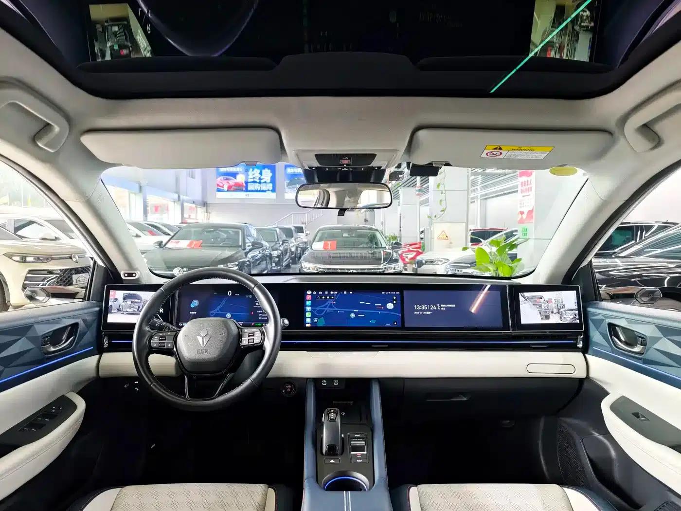 Lingxi L 2024 Ready Player One Edition — миниатюра 6