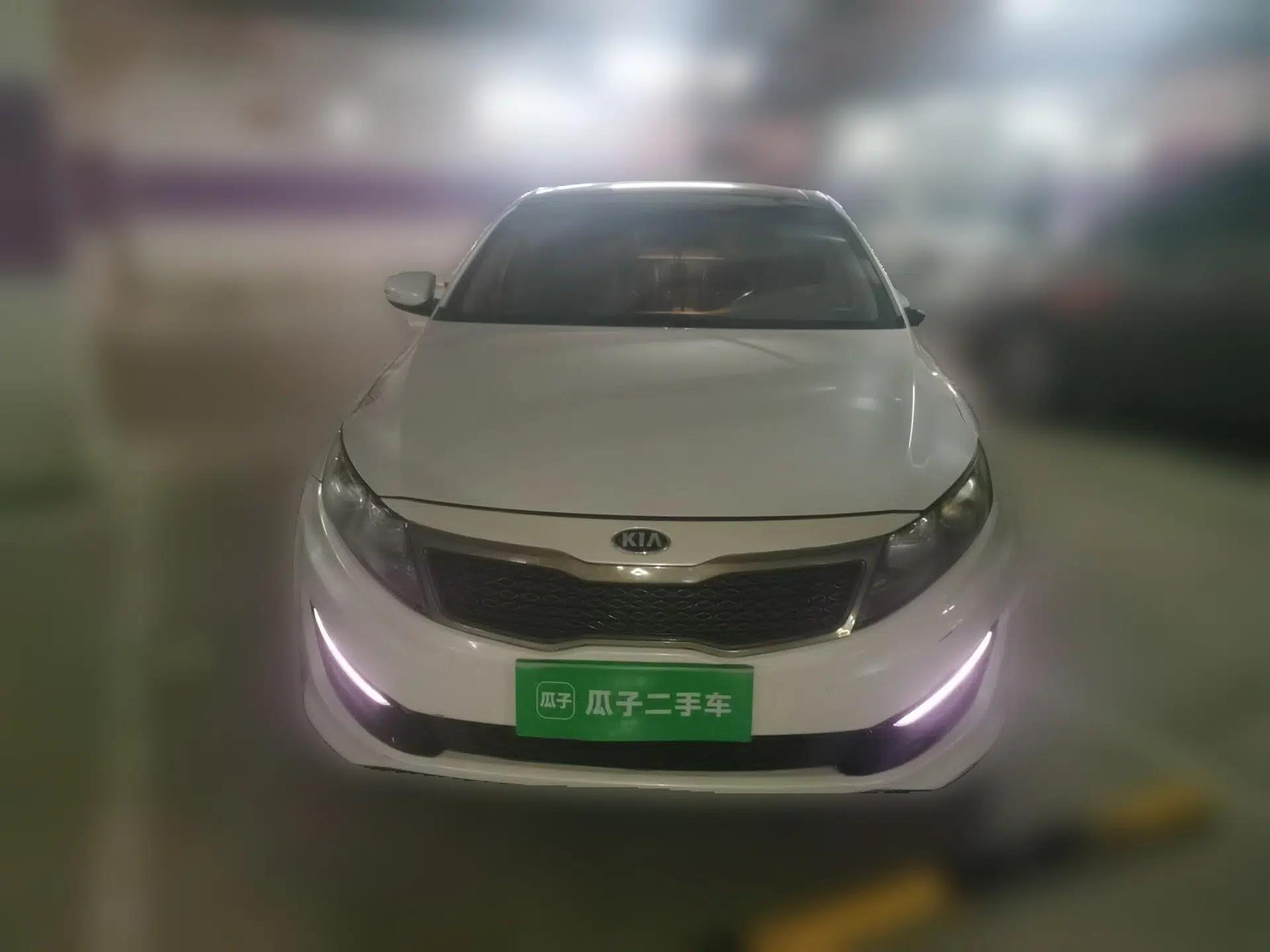 Kia K5 2012 2.0L Automatic DLX — миниатюра 2