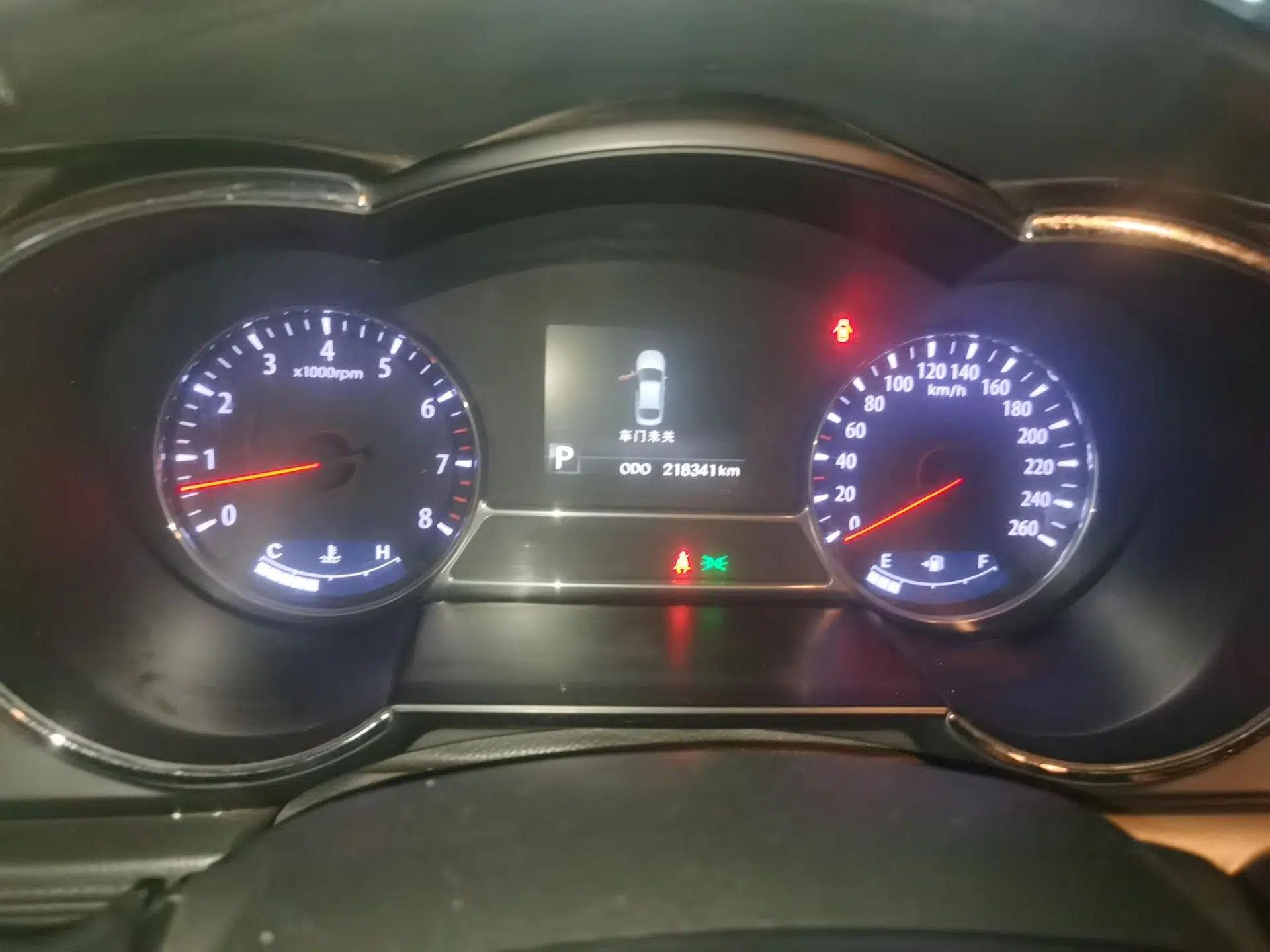Kia K5 2012 2.0L Automatic DLX — миниатюра 11