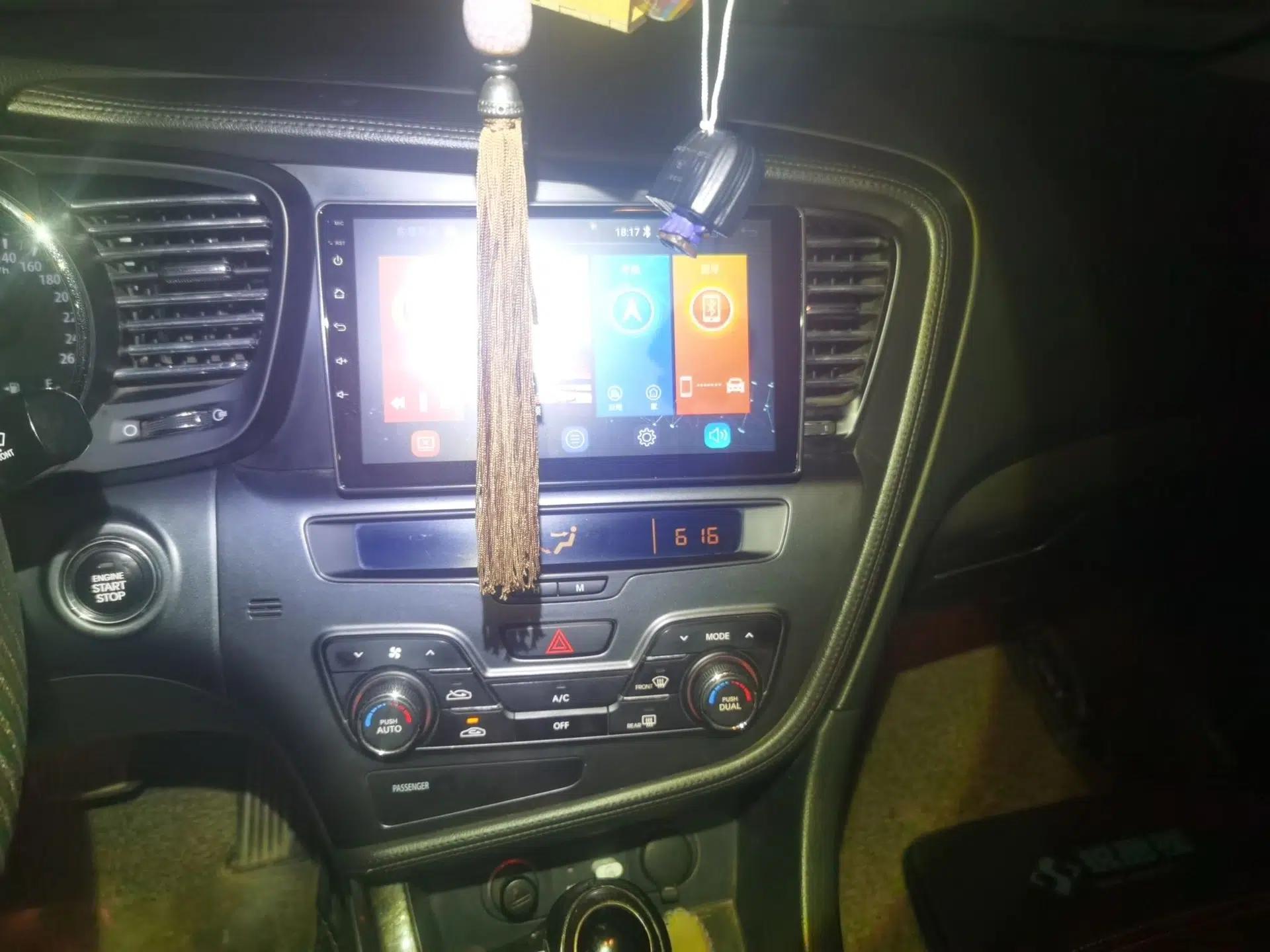 Kia K5 2012 2.0L Automatic DLX — миниатюра 13