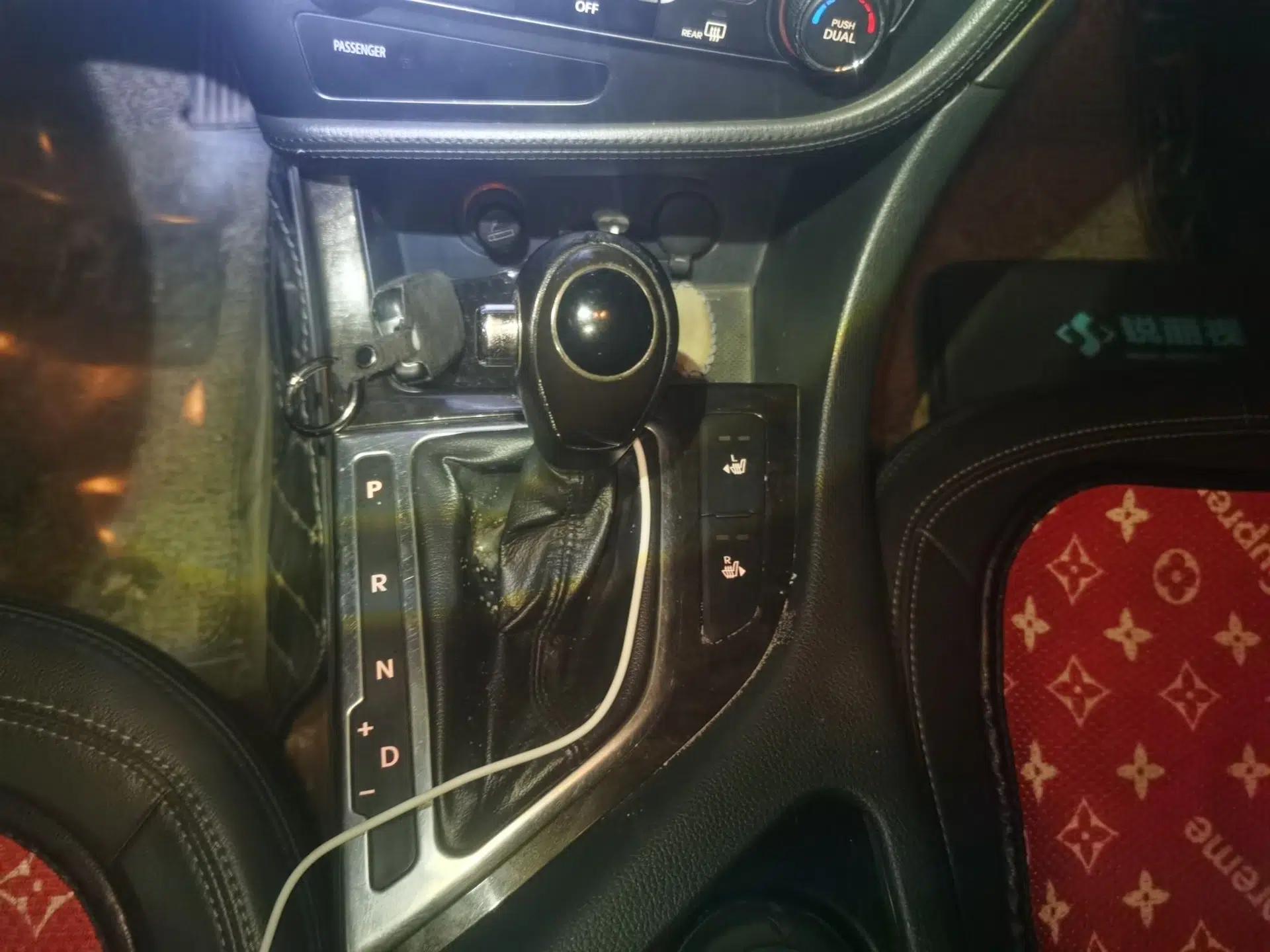Kia K5 2012 2.0L Automatic DLX — миниатюра 14