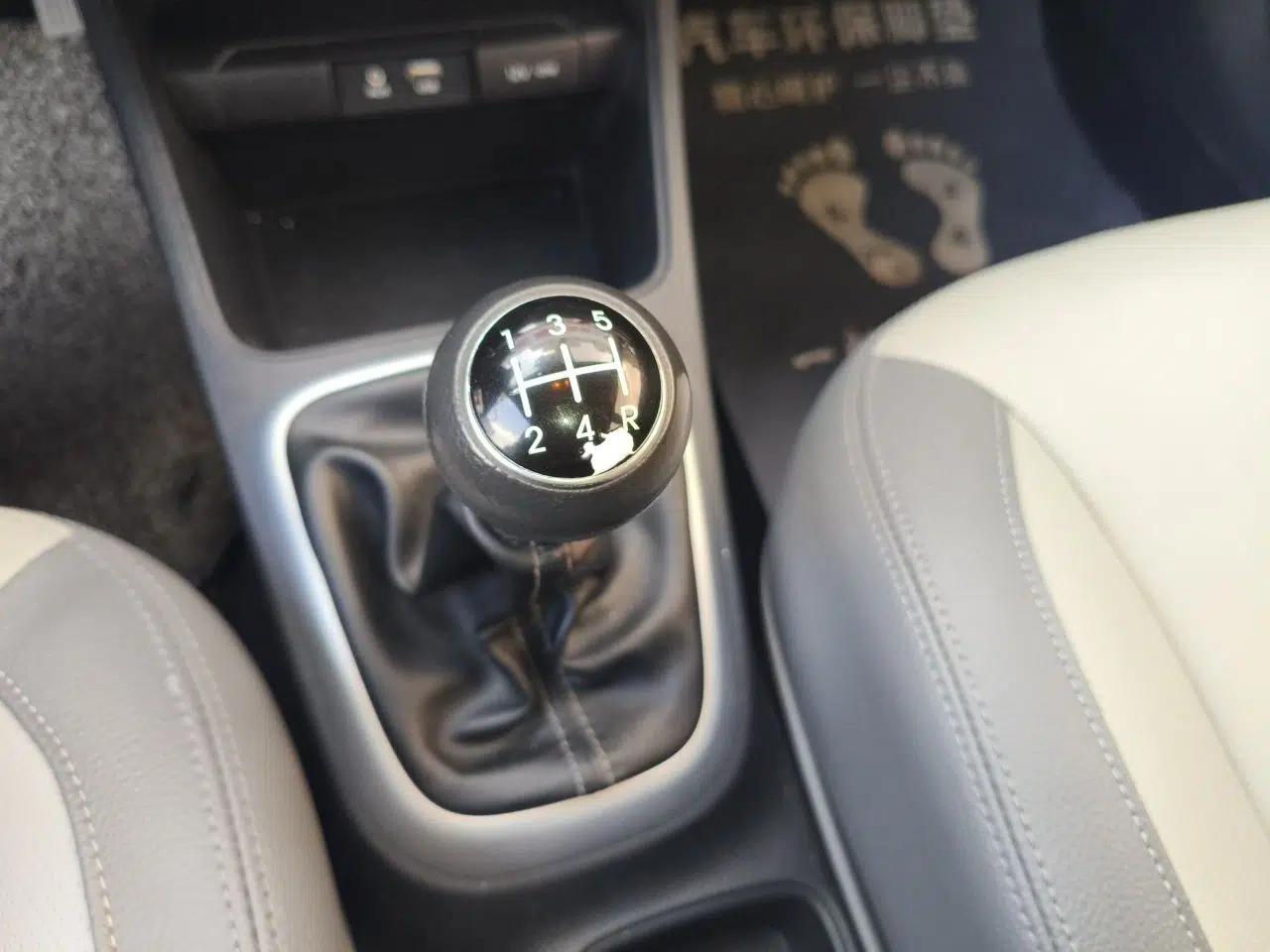Kia Pegas 2017 1.4L Manual Value Edition — миниатюра 14