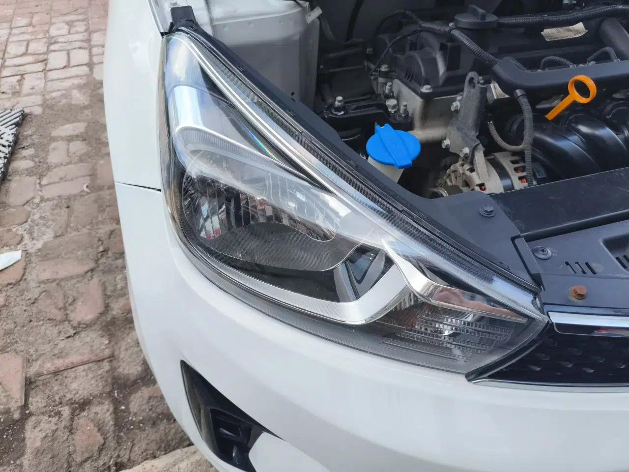 Kia Pegas 2017 1.4L Manual Value Edition — миниатюра 7