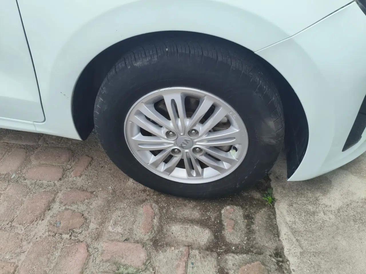 Kia Pegas 2017 1.4L Manual Value Edition — миниатюра 8