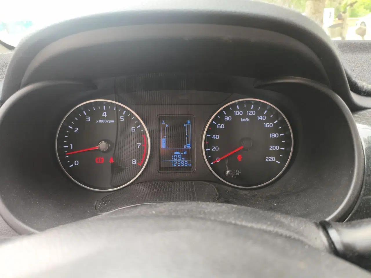 Kia Pegas 2017 1.4L Manual Value Edition — миниатюра 8