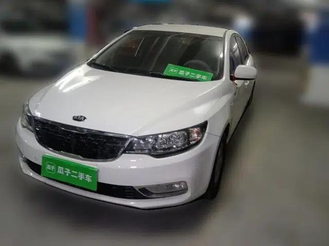 Kia Forte 2014 1.6L MT GL