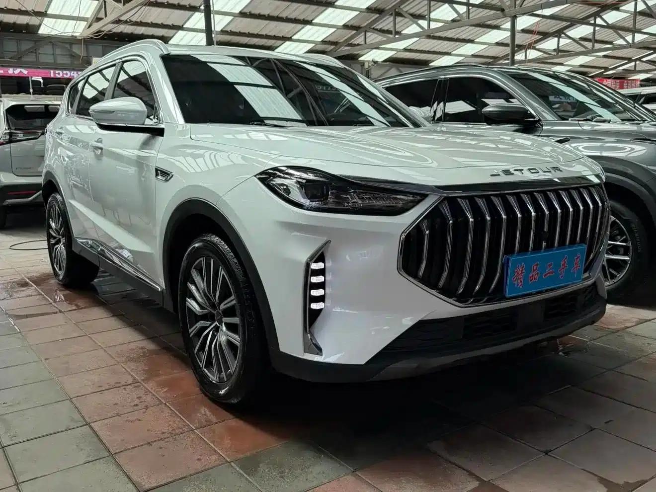 Jetour X70 PLUS 2023 1.5T DCT Warrior PLUS 5-seater — миниатюра 3