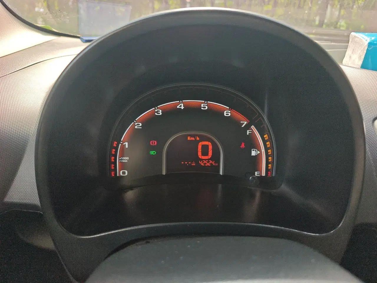 Chery QQ 2013 1.0L Manual Happy Edition — миниатюра 11