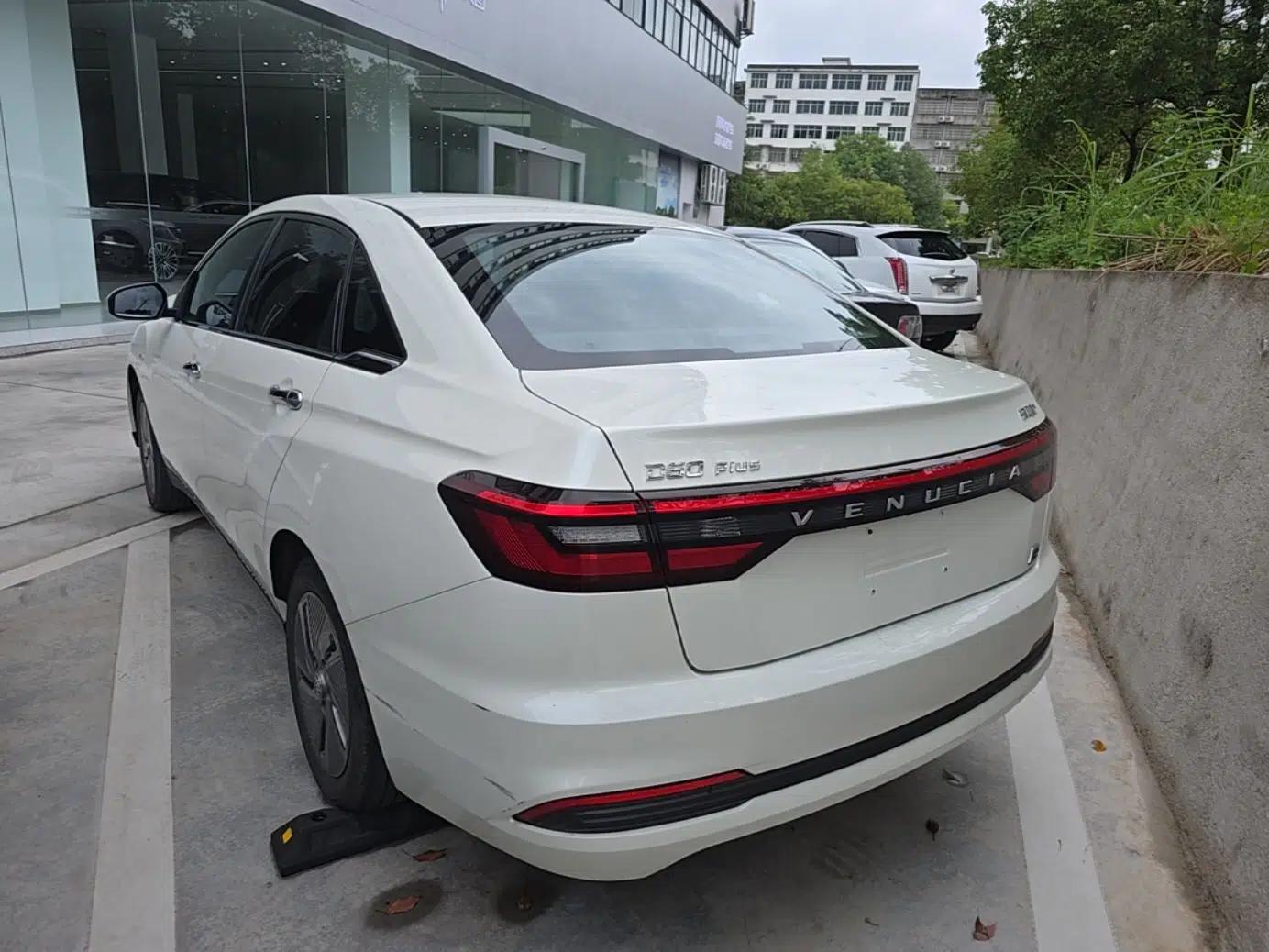 Venucia D60EV 2023 PLUS Comfort Edition RJ Model — миниатюра 4