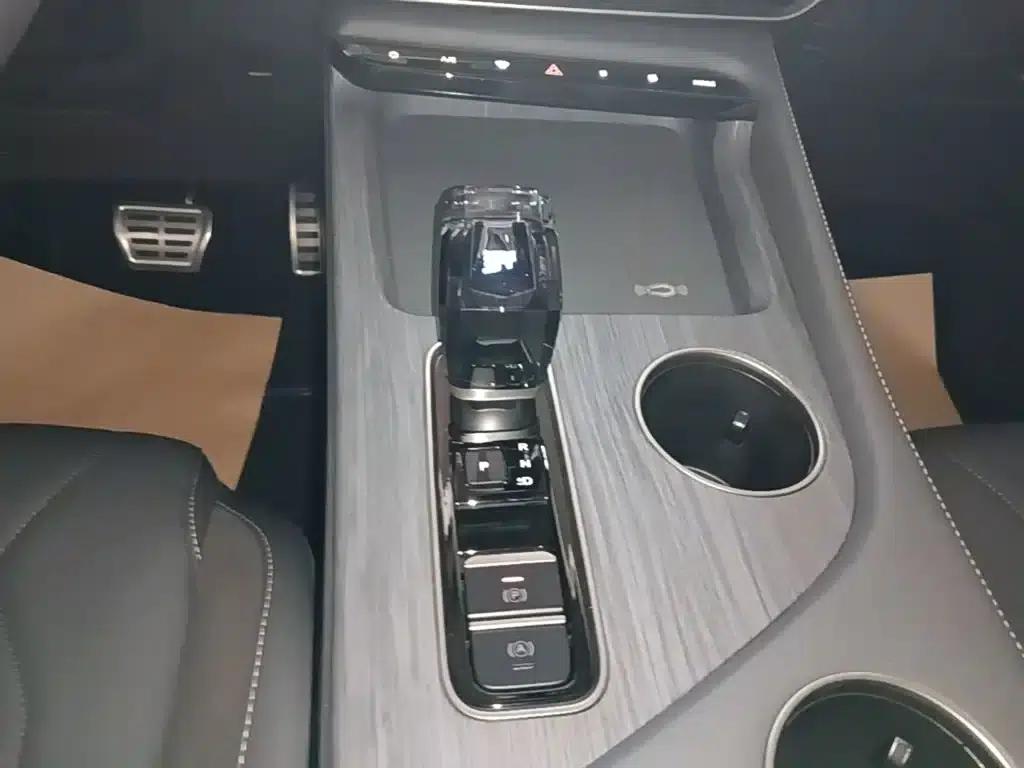 Jetour X90 C-DM 2025 Elite Edition 7-Seater — миниатюра 14