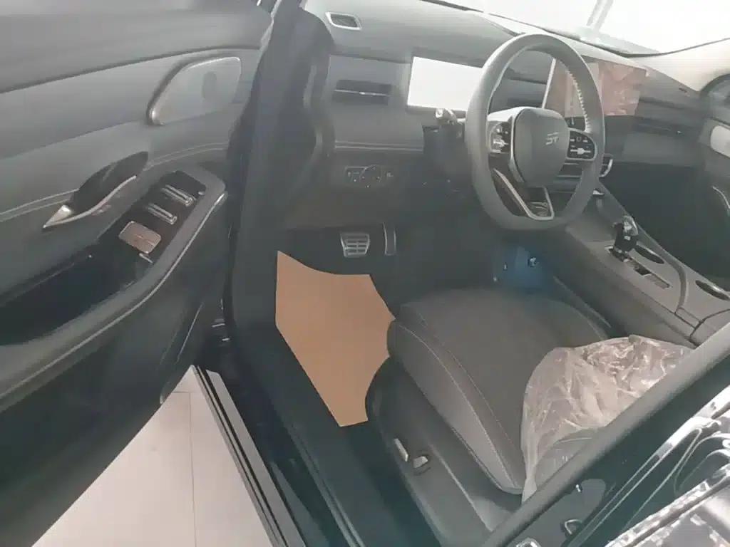 Jetour X90 C-DM 2025 Elite Edition 7-Seater — миниатюра 16