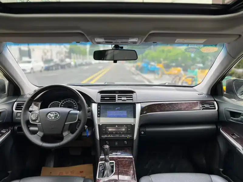 Camry 2016 2.0E 10th Anniversary Elite Edition — миниатюра 7