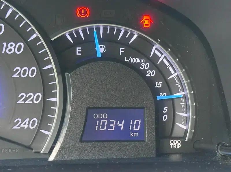 Camry 2016 2.0E 10th Anniversary Elite Edition — миниатюра 8