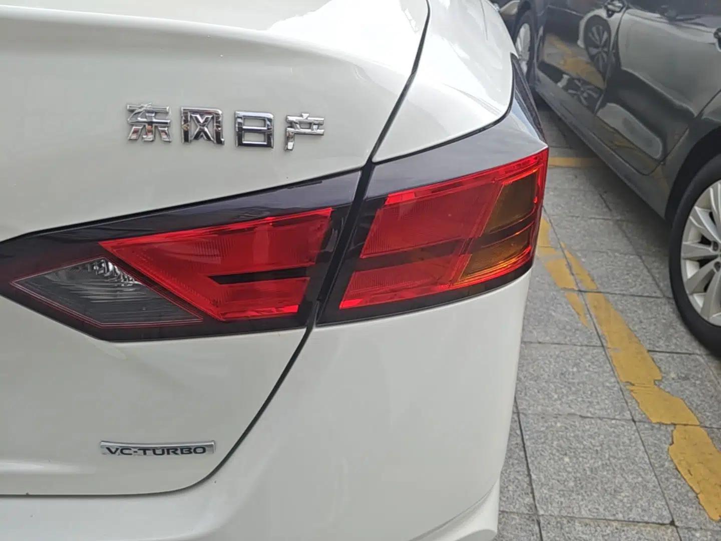 Nissan Teana 2021 2.0T XL Upper AD1 Smart Navigation Edition — миниатюра 9