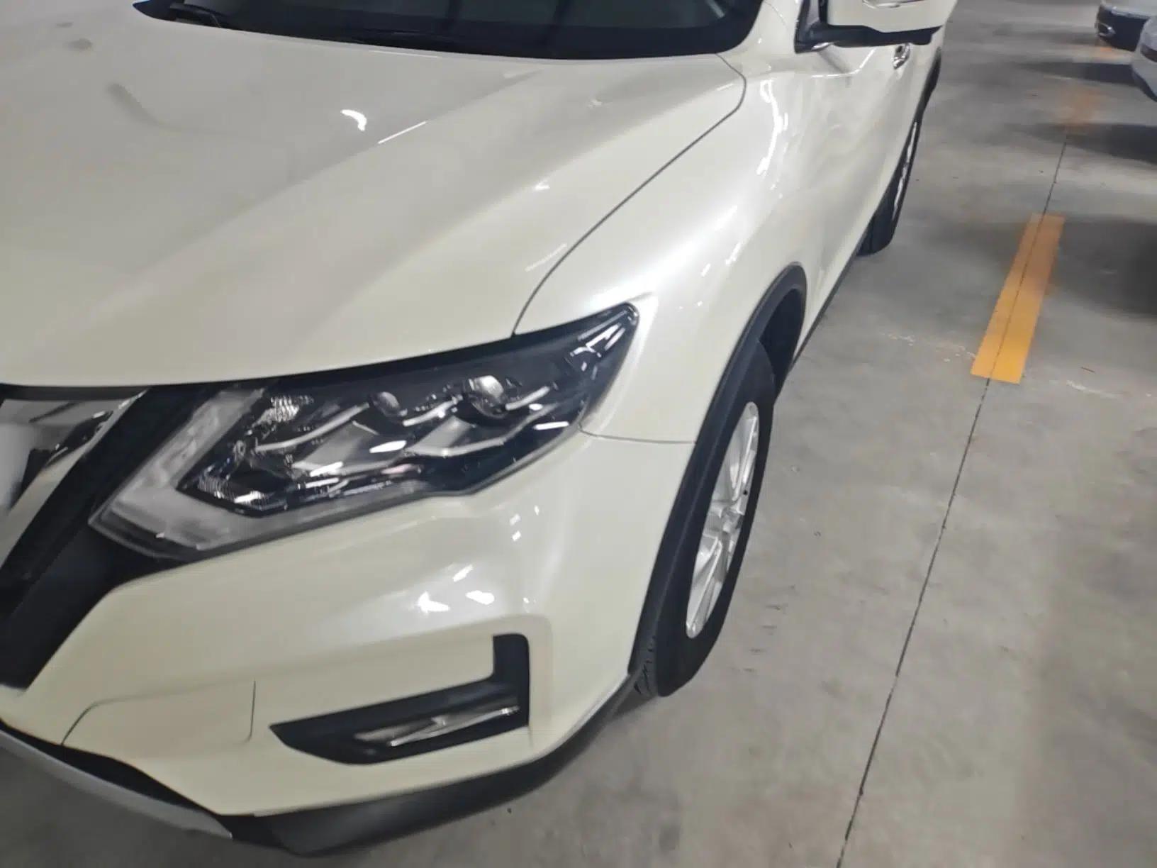 Nissan X-Trail 2022 Revised Version 2.0L Two-Wheel Drive Smart Connect Premium Edition — миниатюра 8