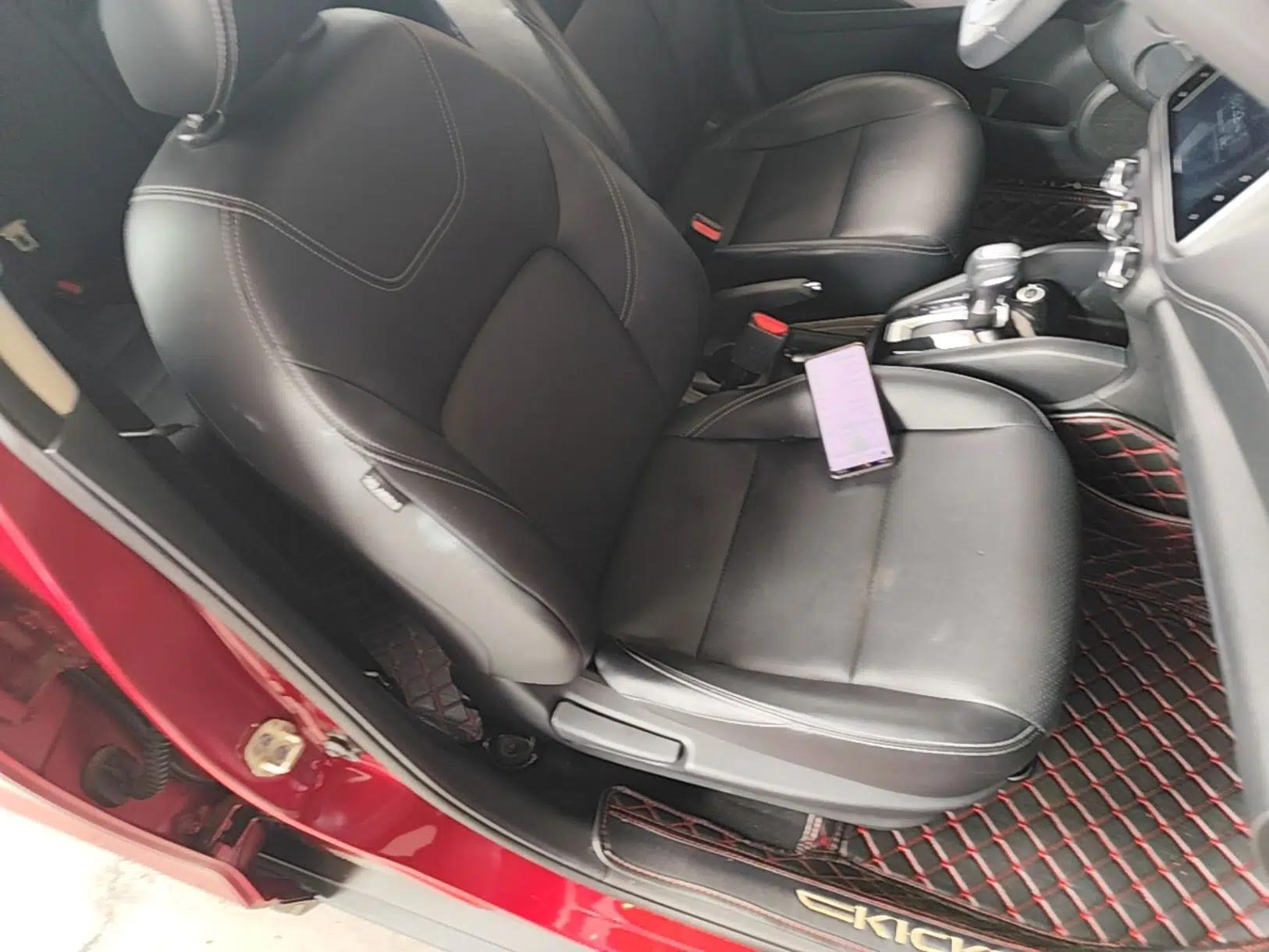 Nissan Kicks 2020 1.5L XV TOP CVT Smart Connect Premium Edition — миниатюра 19