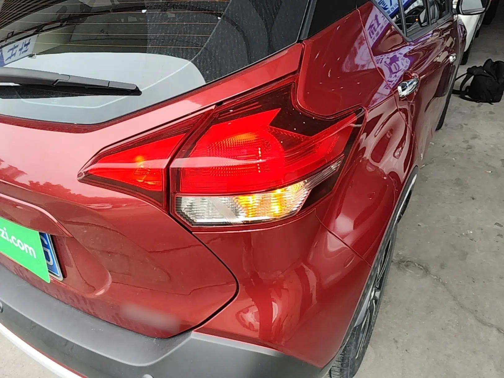 Nissan Kicks 2020 1.5L XV TOP CVT Smart Connect Premium Edition — миниатюра 9