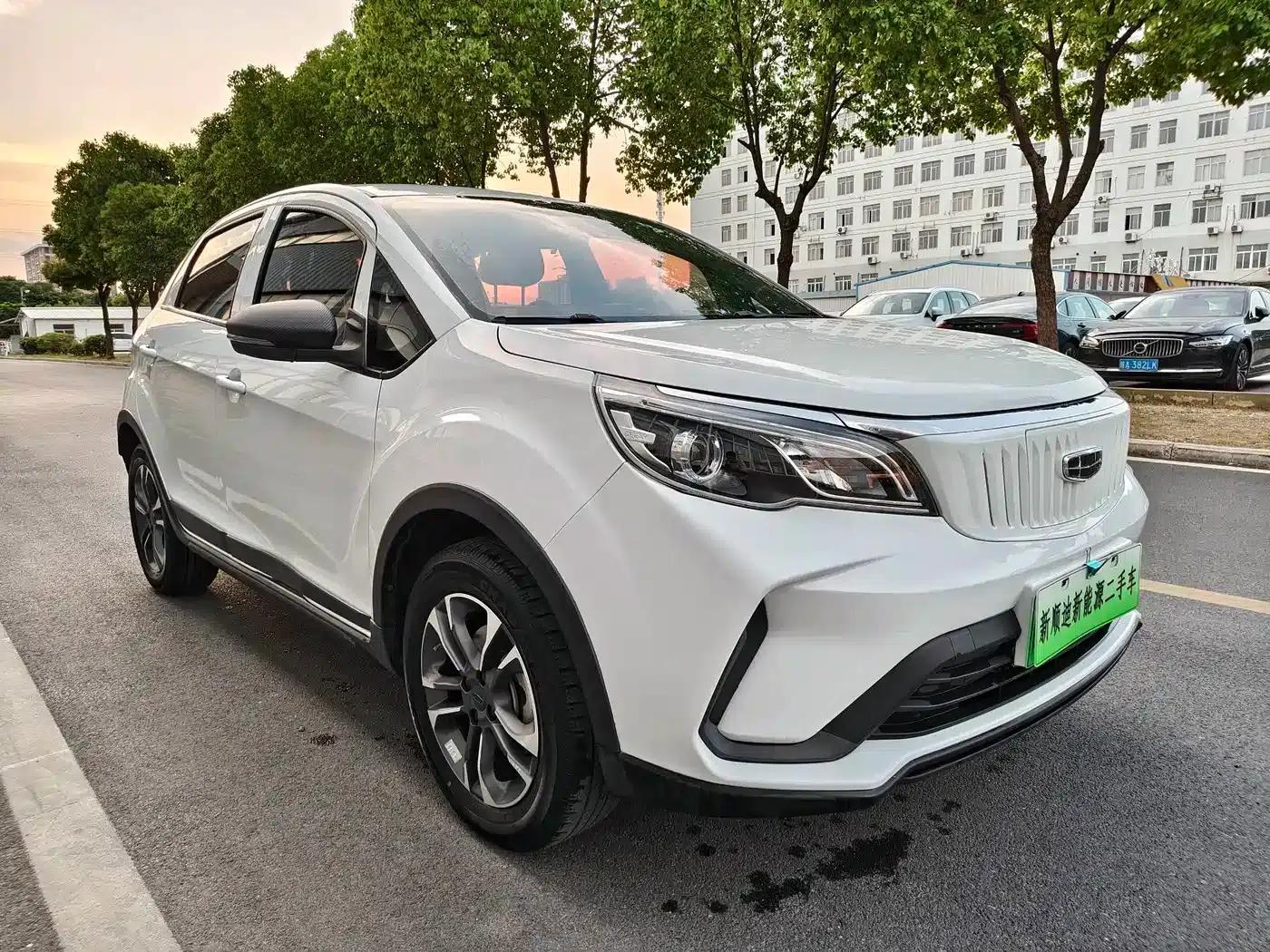 EX3 Kung Fu Bull 2021 Model - Resilient Bull — миниатюра 3