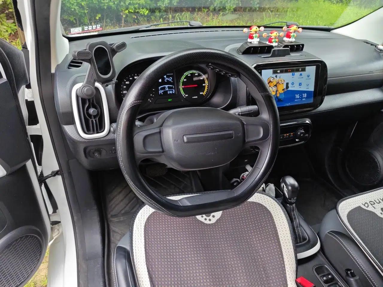 Roewe Clever 2022 311km QiQi BoBo Edition — миниатюра 10
