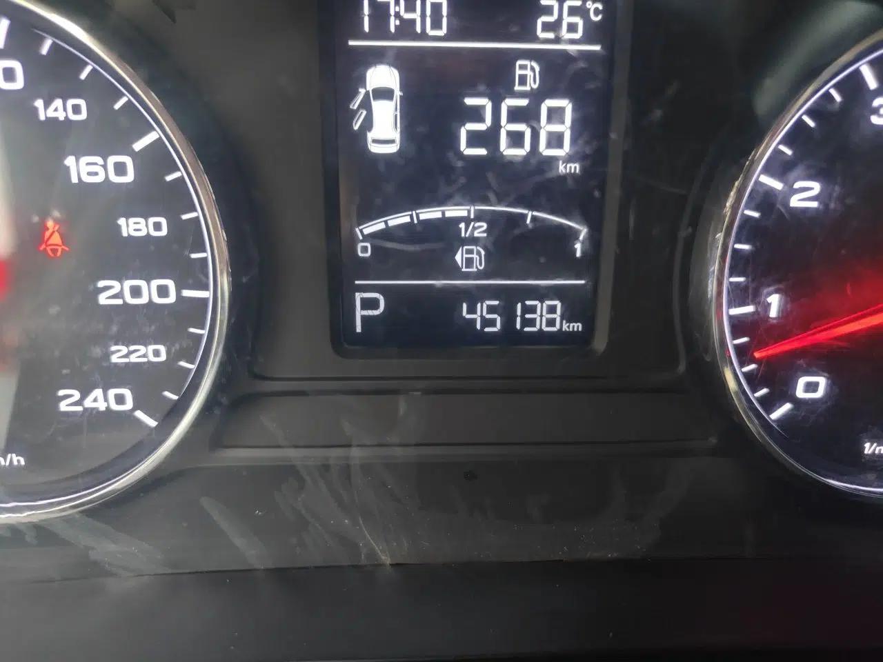Roewe i6 2020 PLUS 1.6L CVT 4G Connected Glory Flagship Edition — миниатюра 12