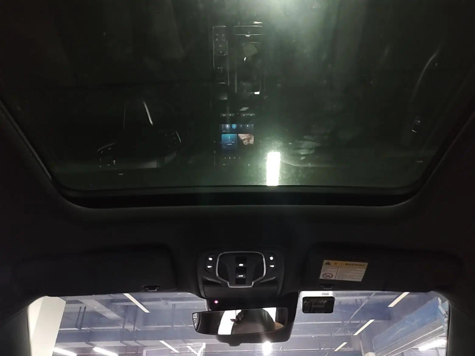 Roewe RX5 MAX 2019 400TGI Automatic Smart Cabin Flagship Edition — миниатюра 21