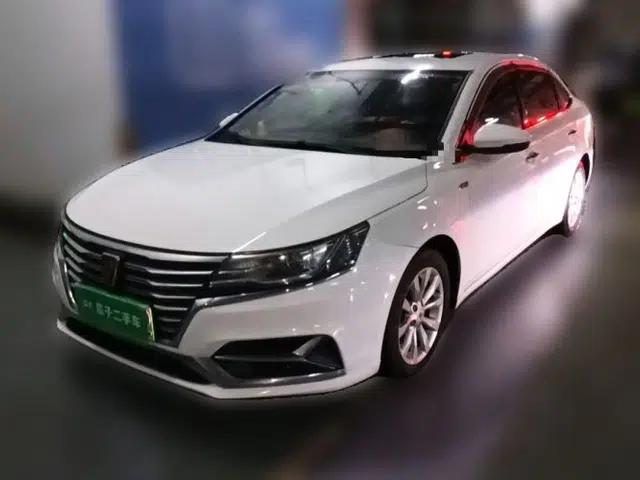 Roewe i6 New Energy 2017 45T Hybrid Connect & Smart Enjoyment Edition