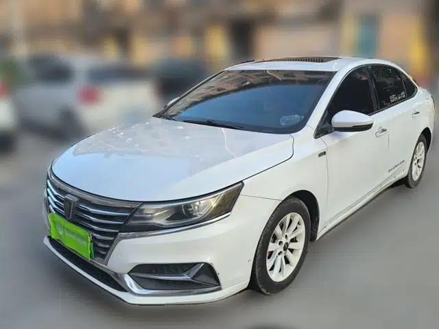 Roewe i6 New Energy 2017 45T Hybrid Connect & Smart Enjoyment Edition