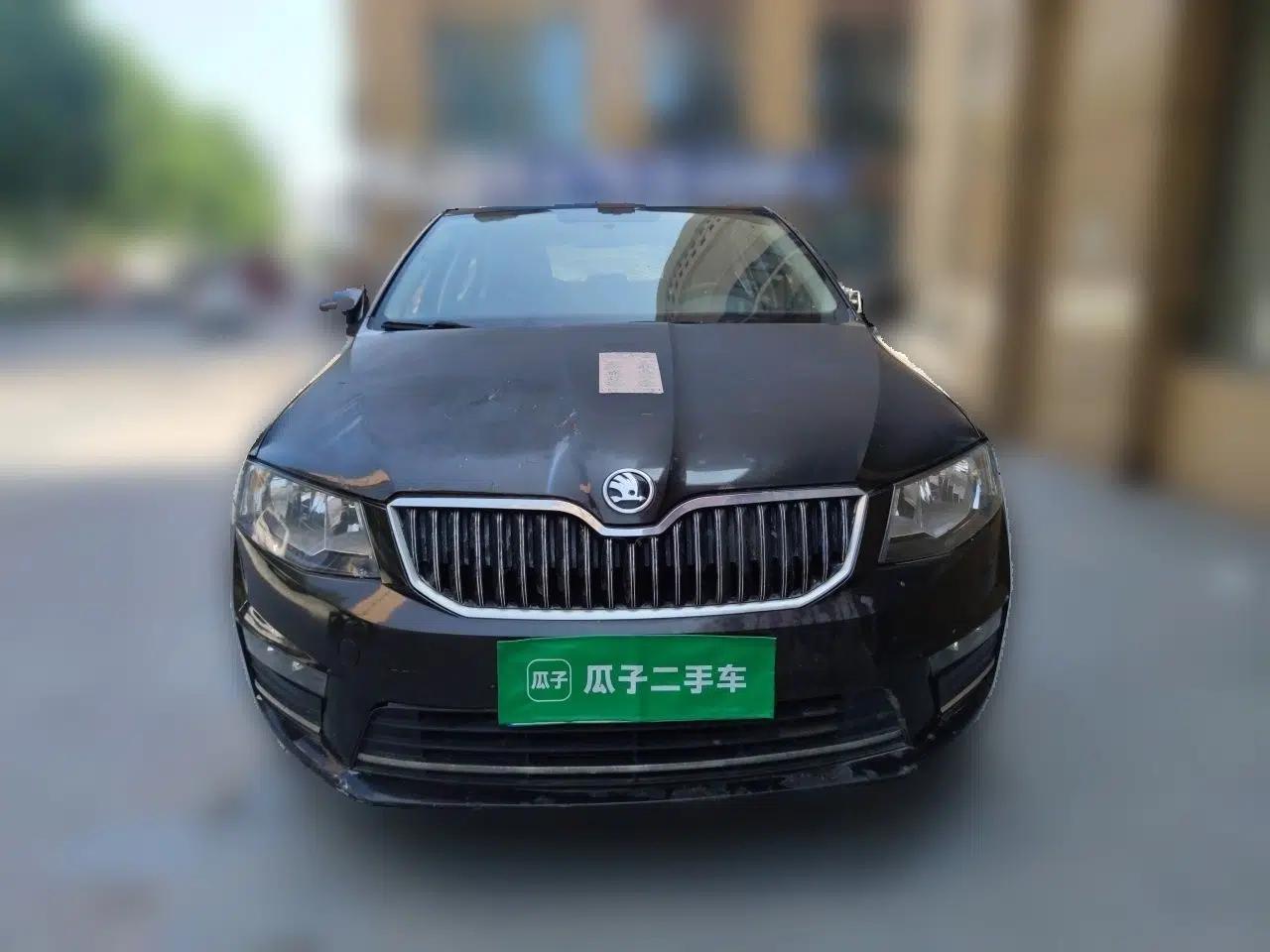 Skoda Octavia 2017 1.6L Manual Smart Drive Edition — миниатюра 2
