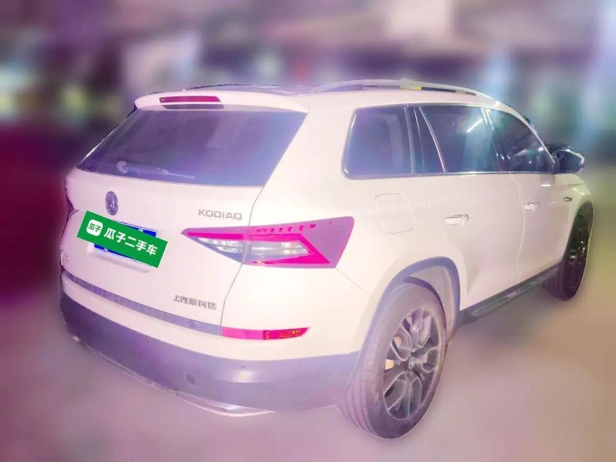 Skoda Kodiaq 2018 Restyled TSI330 7-Seater Two-Wheel Drive Luxury Enjoyment Edition — миниатюра 6