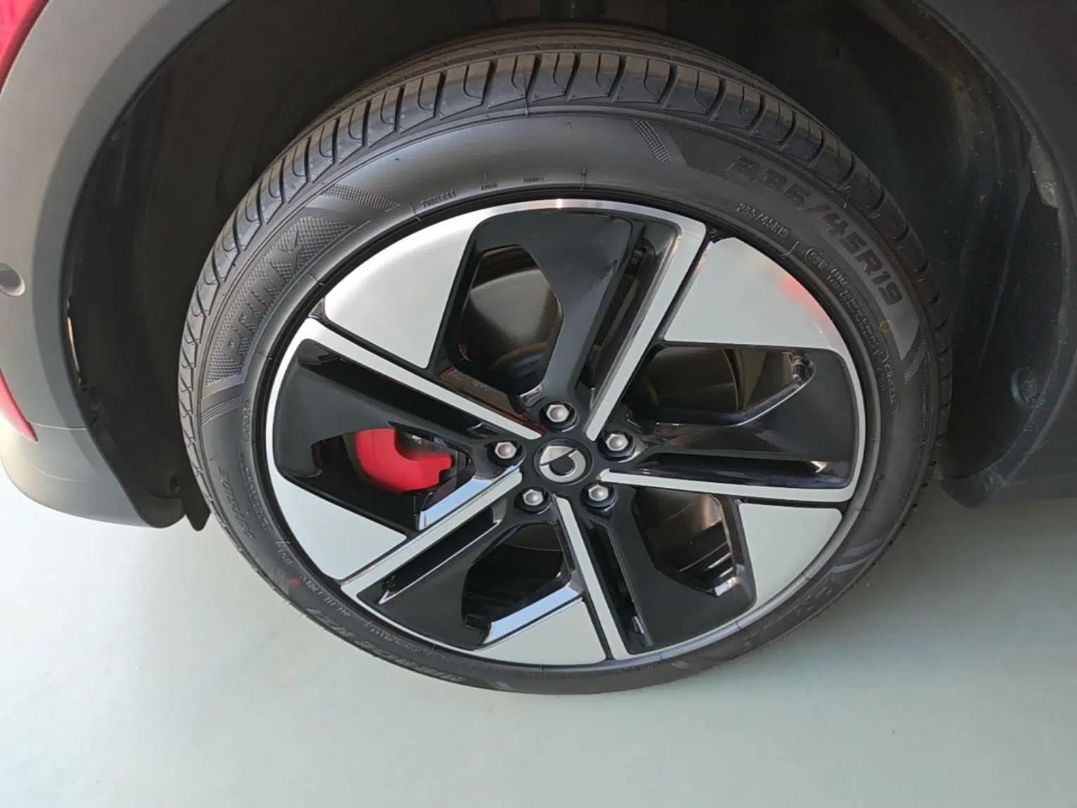 smart #1 2022 BRABUS Performance Edition — миниатюра 10