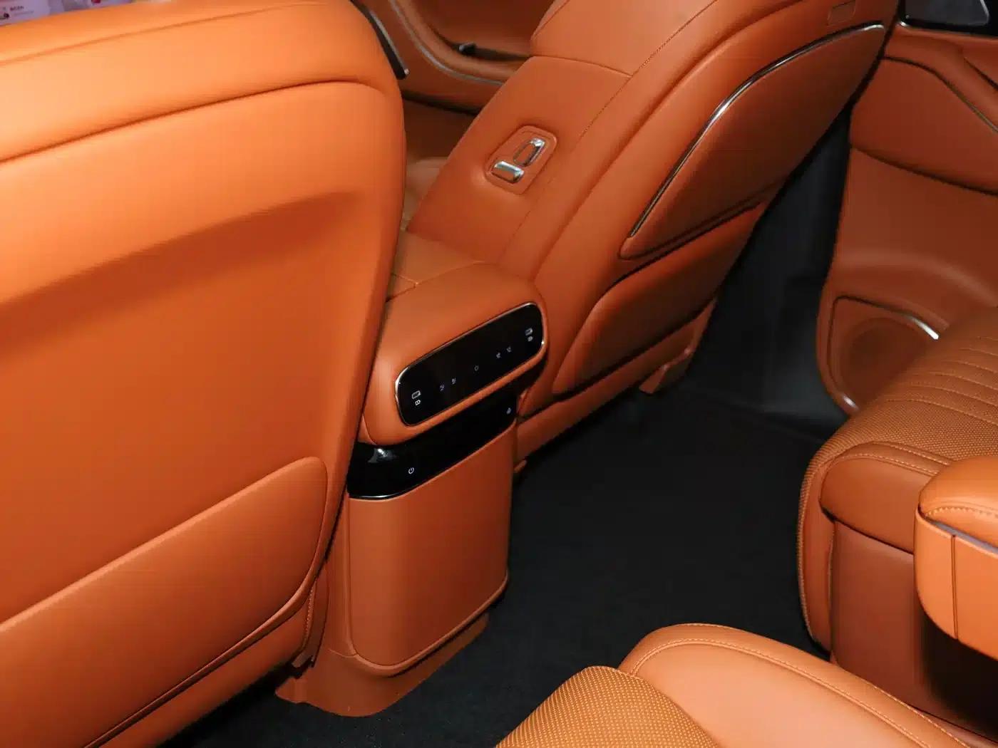 Galaxy M9 2025 210km/h AWD Navigator Edition — миниатюра 19