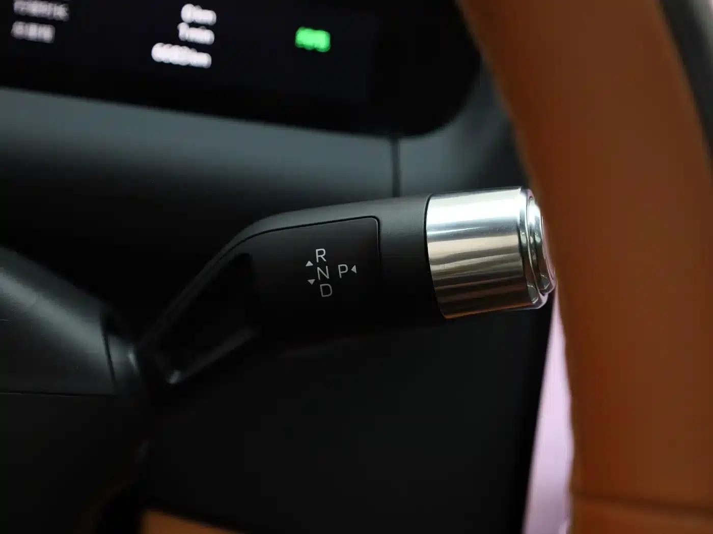 Galaxy M9 2025 210km/h AWD Navigator Edition — миниатюра 25