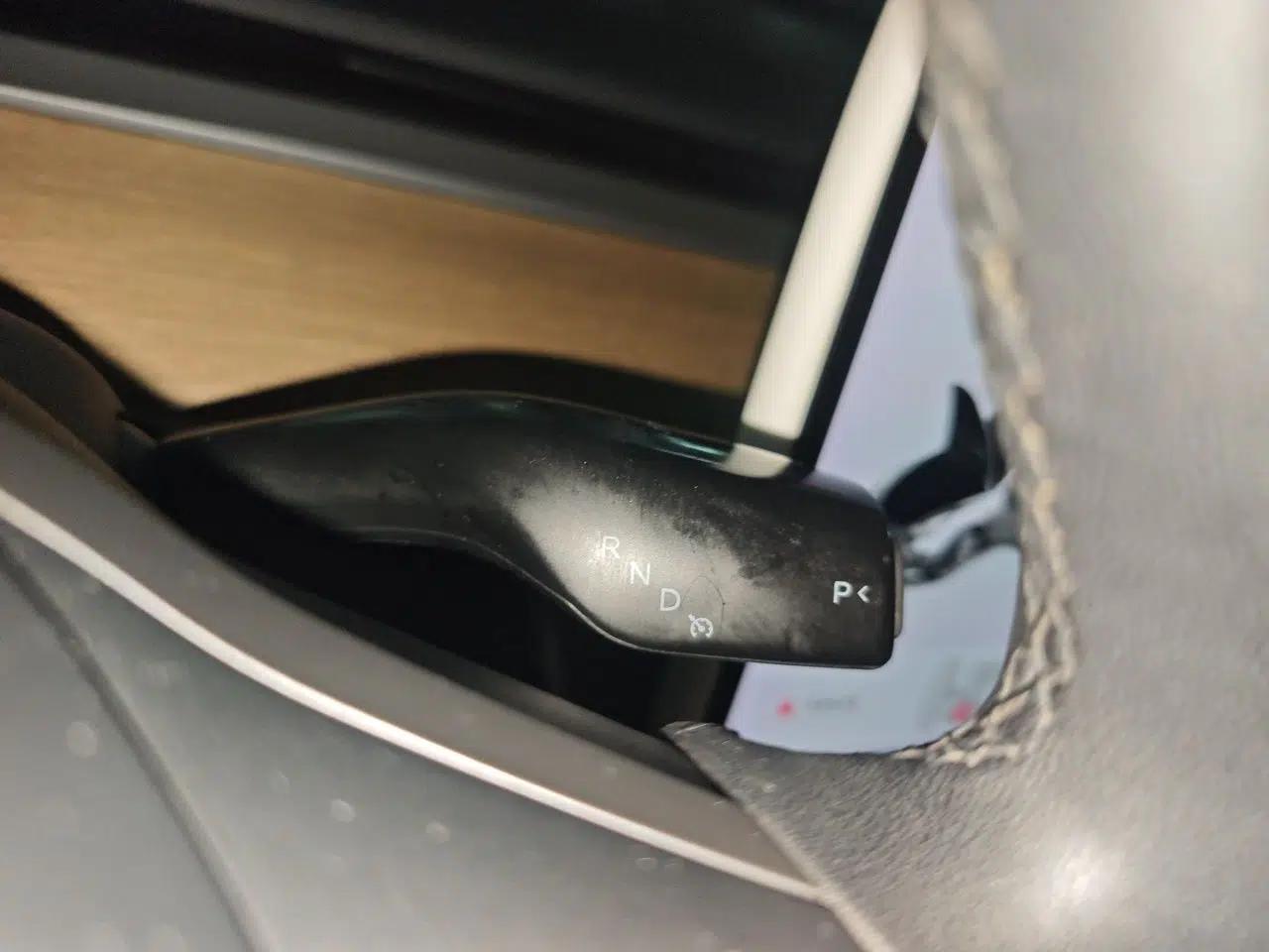 Tesla Model 3 2019 Standard Range Rear-Drive Upgraded Version — миниатюра 14