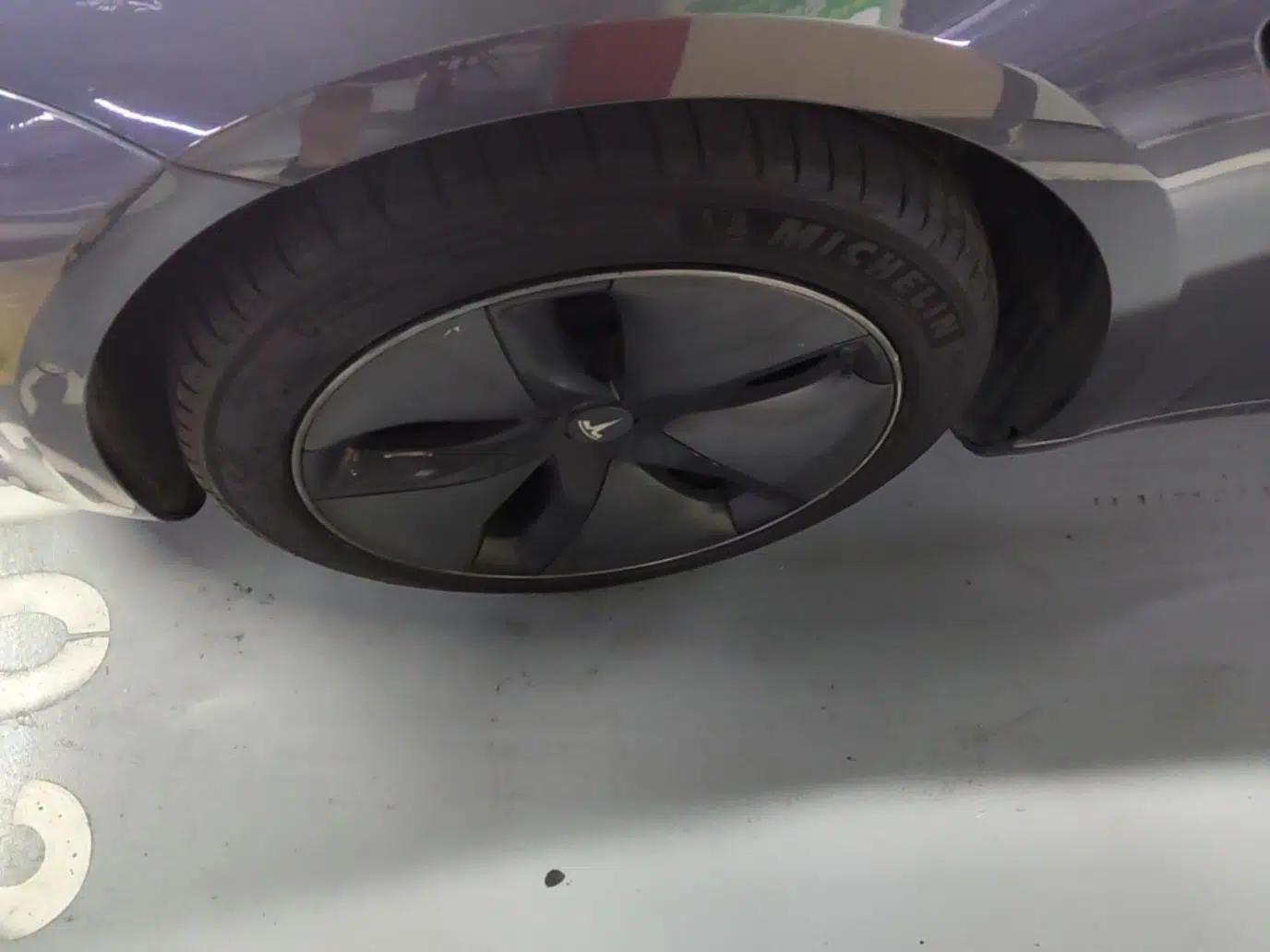 Tesla Model 3 2019 Long-Range Rear-Wheel-Drive Version — миниатюра 15