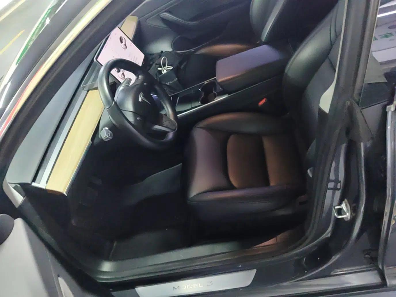 Tesla Model 3 2019 Long-Range Rear-Wheel-Drive Version — миниатюра 22