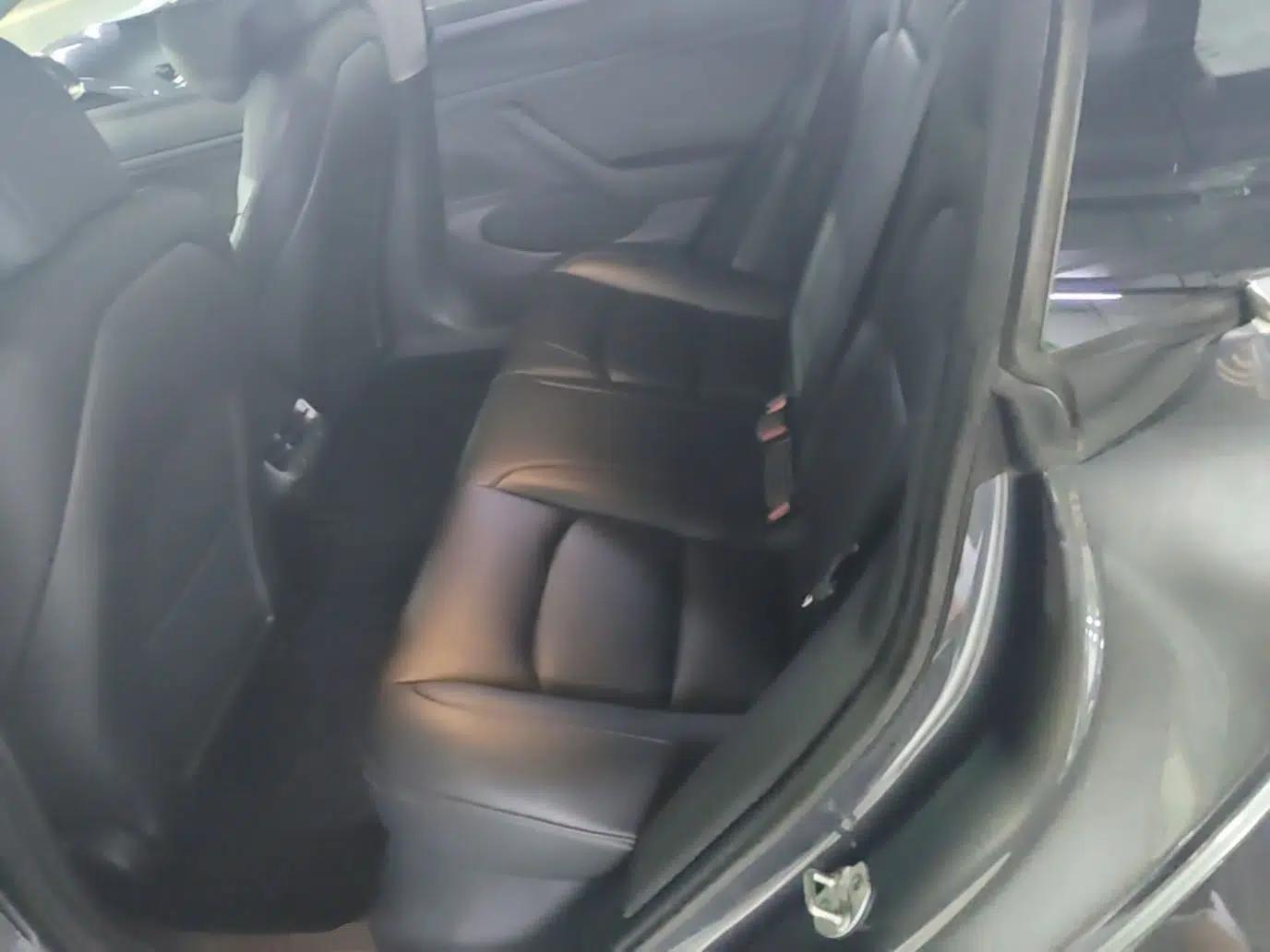 Tesla Model 3 2019 Long-Range Rear-Wheel-Drive Version — миниатюра 25
