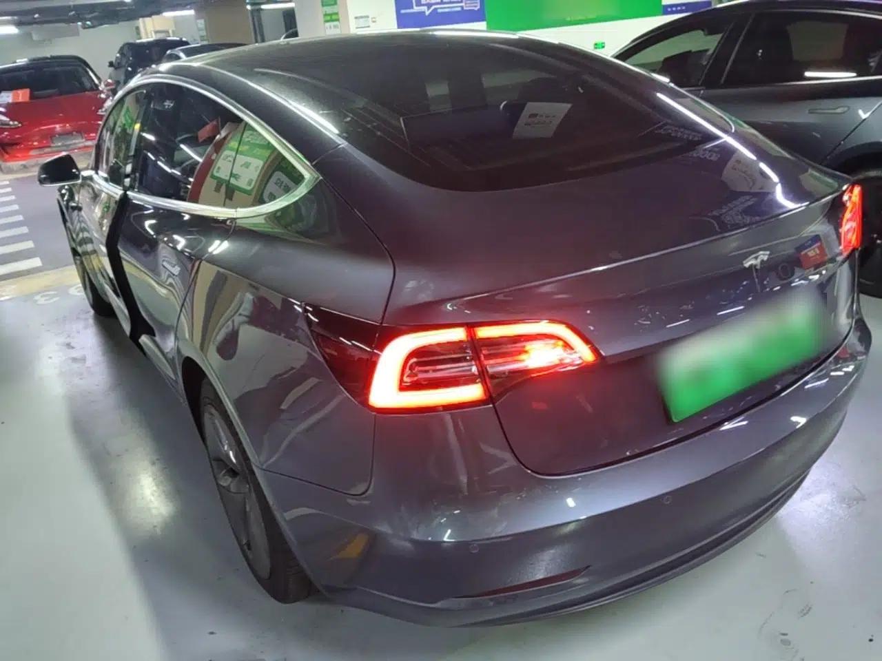 Tesla Model 3 2019 Long-Range Rear-Wheel-Drive Version — миниатюра 4